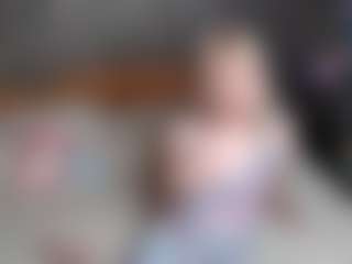 Live cam show with lil_lolly67 - Ass Clapping on Milfs Live