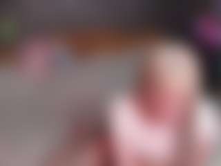 Live cam show with lil_lolly67 - Blue Eyes on Camsoda