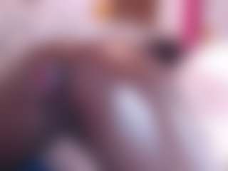 Lucy-03's Live Sex Cam Show