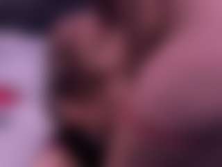 Live cam show with mariasweetdark - Ass Bouncing on TeamSkeetLive