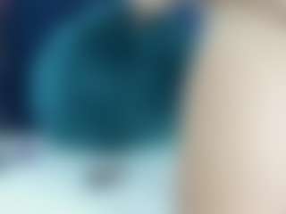 Live cam show with MelaniVega - Tittyfuck on Soda Cam
