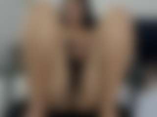 Live cam show with MelaniVega - Average on Camsoda