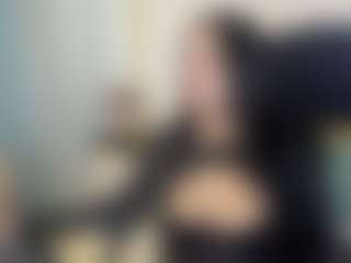 Live cam show with MelaniVega - Mature on crypto-cams