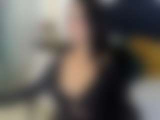 Live cam show with MelaniVega - Oil on Hubzter Live