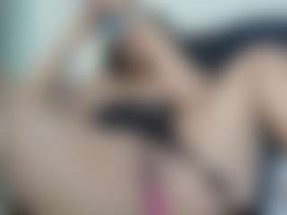 Live cam show with MelaniVega - Shaved Pussy Big Tits on CamClone