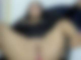 Live cam show with MelaniVega - Domination on AdultVida.com