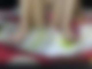 Mia-novoa-1's Live Sex Cam Show