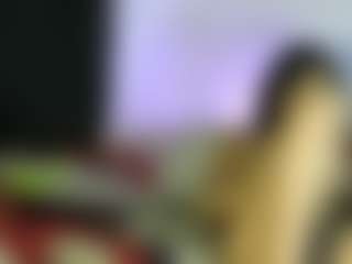Live cam show with Mia-novoa-1 - Smoking on Camsoda