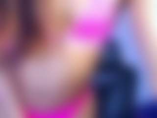 Roussebunny1's Live Sex Cam Show