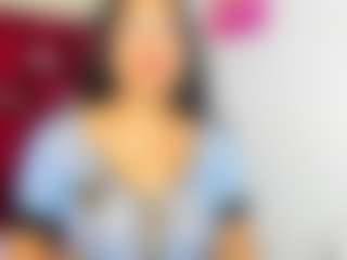 Live cam show with RubiScarleth - BBW on Lustler