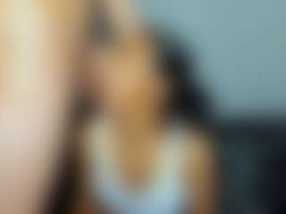 Live cam show with TesoroMalibu - New Teen (18+) on hotwifechat.live