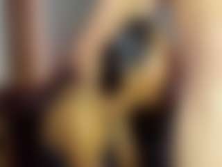 Live cam show with TesoroMalibu - Teen (18+) on luckytryst.com