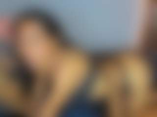 Live cam show with TesoroMalibu - Strip on Camming Site
