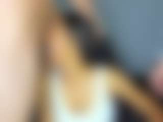 Live cam show with TesoroMalibu - Teen (18+) on milfzrlive.com
