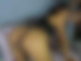 Live cam show with TesoroMalibu - Cum on CamwithHer