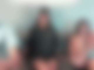 Live cam show with TesoroMalibu - Moaning on liverealitysex.com