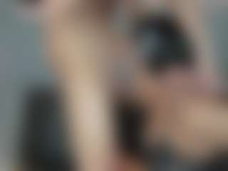 Live cam show with TesoroMalibu - Tease on Camsoda