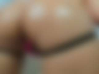 Ahleyrosee's Live Sex Cam Show