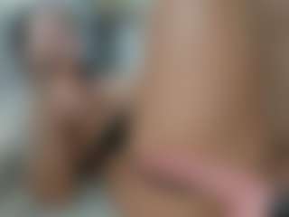 Ahleyrosee's Live Sex Cam Show
