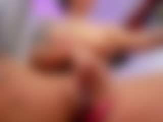 Live cam show with Ahleyrosee - Dirty on Camsoda