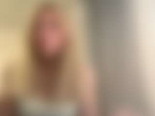 CelsaRaska's Live Sex Cam Show