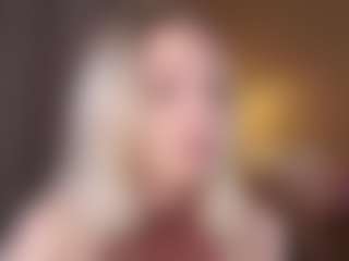 Live cam show with Dori - Strip Lovense on CamClone