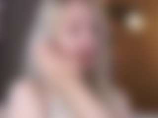 Live cam show with Dori - Normal on Camsoda