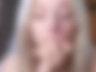 Live cam show with Dori - New Toys on slutload