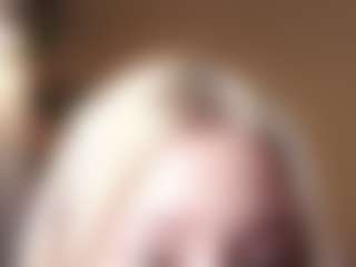 Live cam show with Dori - Gray Eyes on xxxlivecams.org