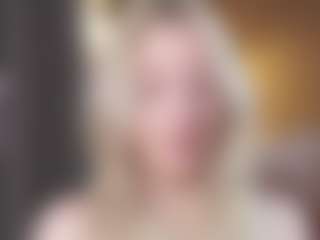 Live cam show with Dori - Camel Toe on infinitiblacc.com