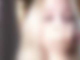 Live cam show with Dori - Domination on makecum.org