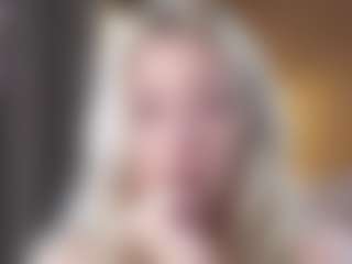 Live cam show with Dori - Gray Eyes on dropp.cam