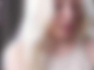 Live cam show with Dori - Normal on 1on1-livenow