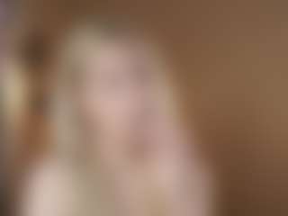 Live cam show with Dori - Athletic on xblisslive.com