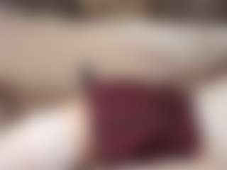 Live cam show with Dori - Camel Toe on Uber Horny