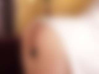 Live cam show with Dori - Ass Bouncing on Camsoda
