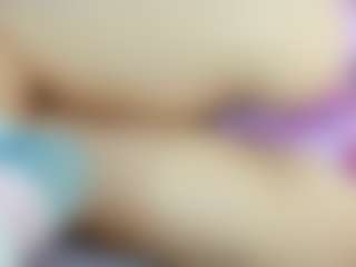 Live cam show with EmilyFiorii - Blonde Hair on sexylive.show