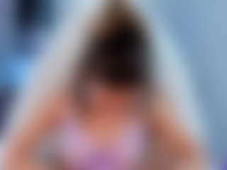 Live cam show with EmilyFiorii - Fingering on Cam Slut
