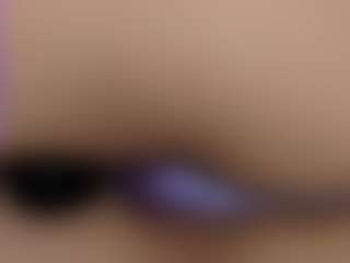 Live cam show with EmilyFiorii - Dildo Or Vibrator on Streamer API