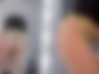 Live cam show with EmilyFiorii - New Spank on 1on1-livenow