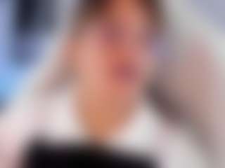 Live cam show with EmilyFiorii - New Petite on Adult Interactions