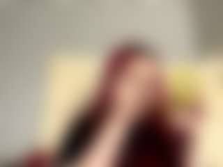 Live cam show with GinettePhilbeck - New Squirt on AdultVida.com