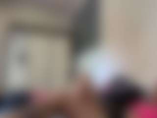 Live cam show with GinettePhilbeck - Public on Gym Cam Girls