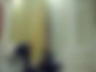 Live cam show with IngridHeang - Senior on xDating