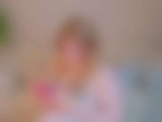 Live cam show with Katy-Murray - Oil on Dolls Live