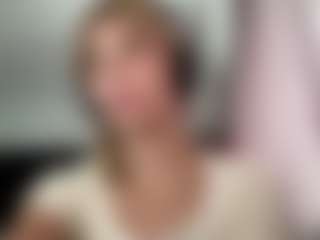 Live cam show with LieselotteSchwend - Oil on Mixed Magazine Live