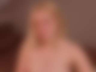 Lillly-Jhonasss's Live Sex Cam Show