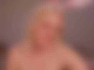 Lillly-Jhonasss's Live Sex Cam Show