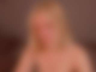 Lillly-Jhonasss's Live Sex Cam Show