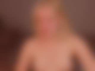 Lillly-Jhonasss's Live Sex Cam Show